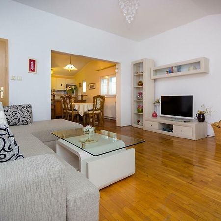 דירות ספליט Apartman Marija מראה חיצוני תמונה